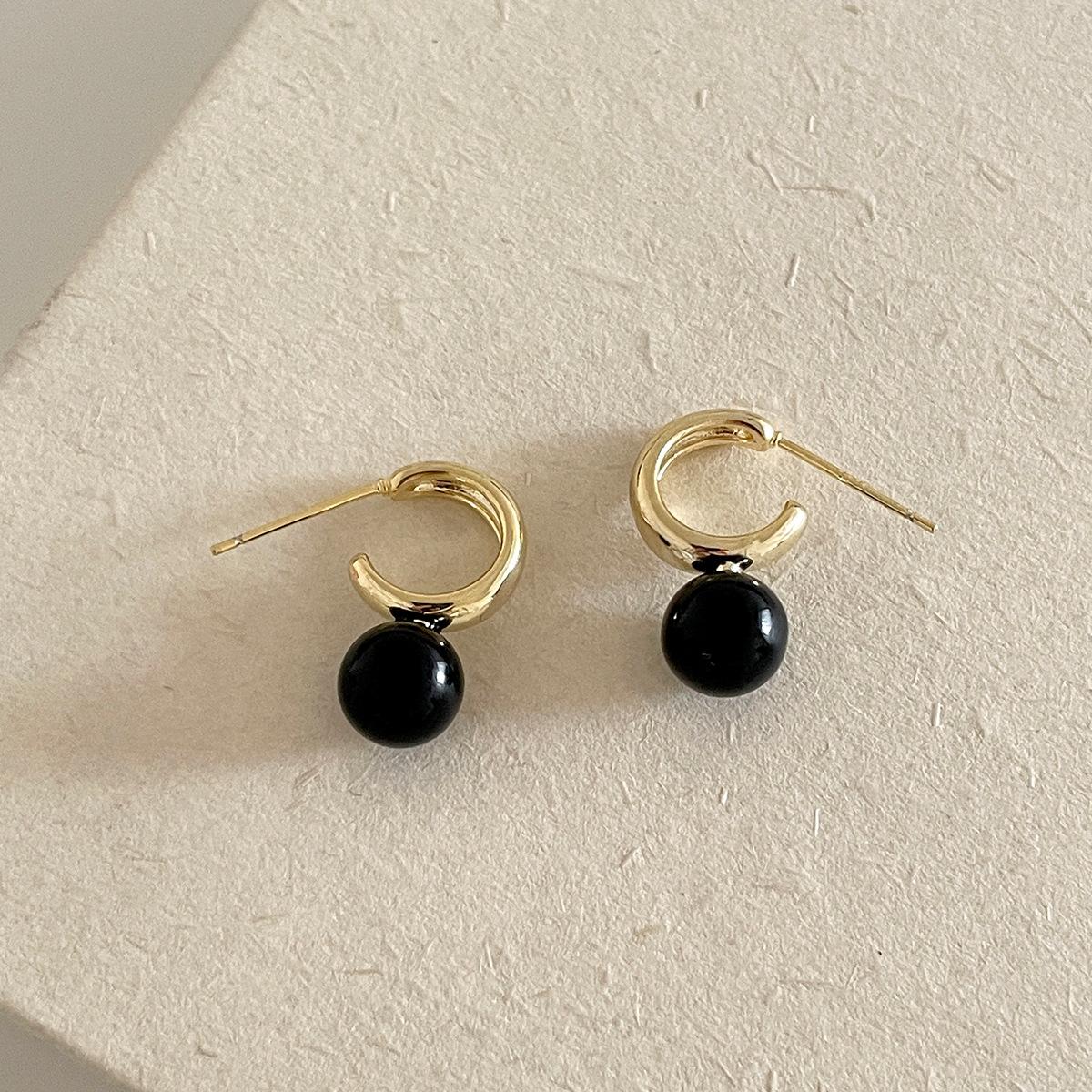 

Серьги-гвоздики из серебра 925 пробы с черным агатом, женские новые китайские ретро-серьги в форме буквы C, изысканные нишевые высококачественные новые серьги 925 silver needle