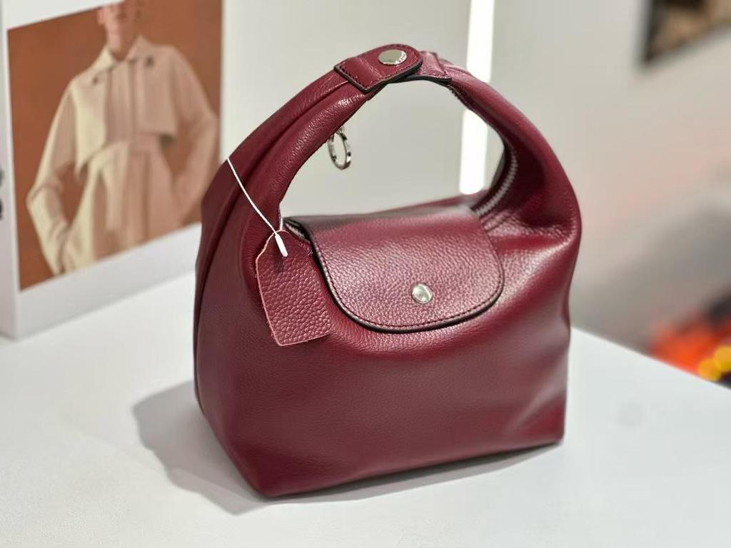 Women's 2025 Genuine Leather Dumpling Bag - Fashionable Versatile Tote with High-End Design and Large Capacity
