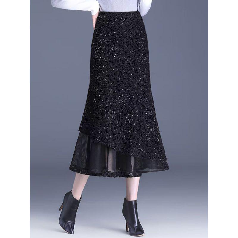 Autumn/Winter 2025 High-Waisted Slimming Velvet Mermaid Skirt - French Mid-Length Fashion Staple