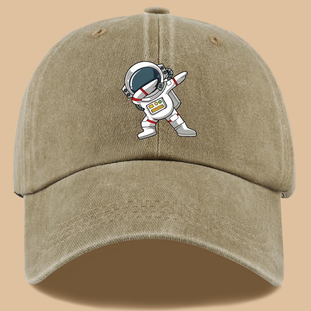 Retro Astronaut Pattern Outdoor Adventure Classic Baseball Cap with Adjustable Breathable Design, Ideal Travel Gift