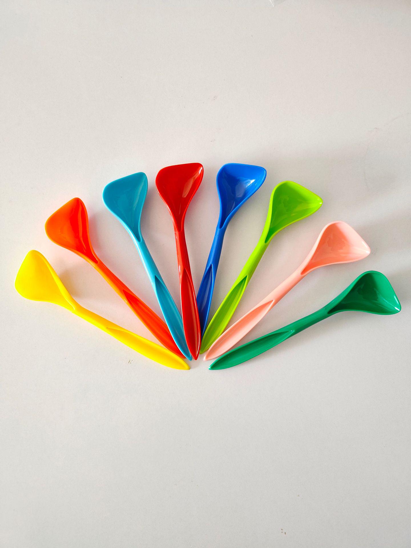 

Silicone Pet Food Can Lids with 3-in-1 Spoon for Cats & Dogs Yellow