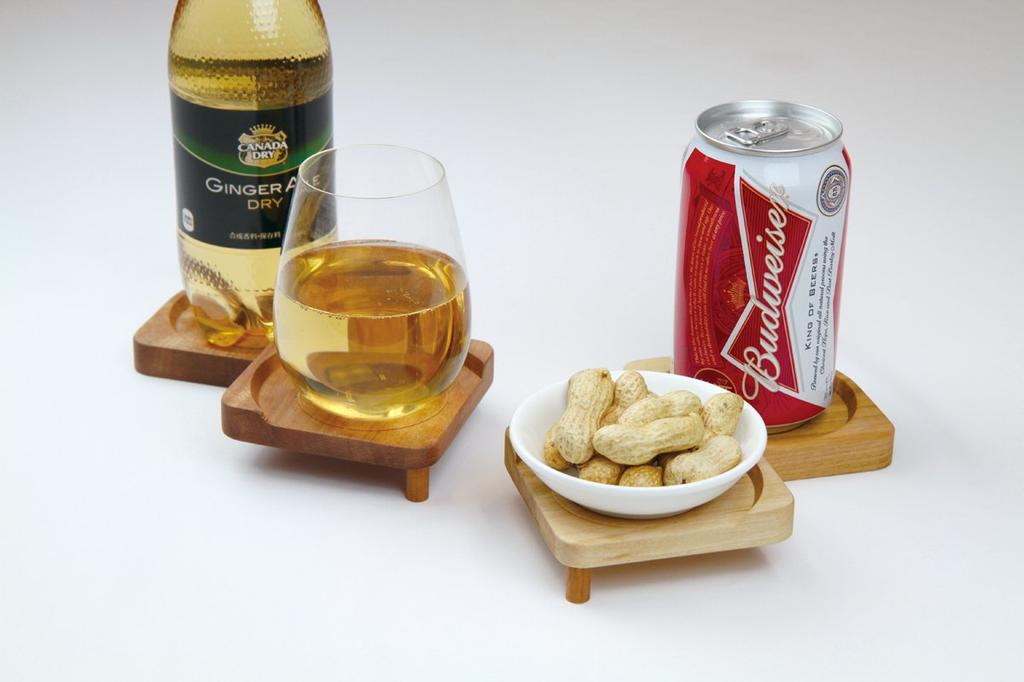 [Mt. Fuji Glass - Premium Gift Box] Mt. Fuji rock glass with a shimmering Mt. Fuji design at the bottom / Includes wooden coaster