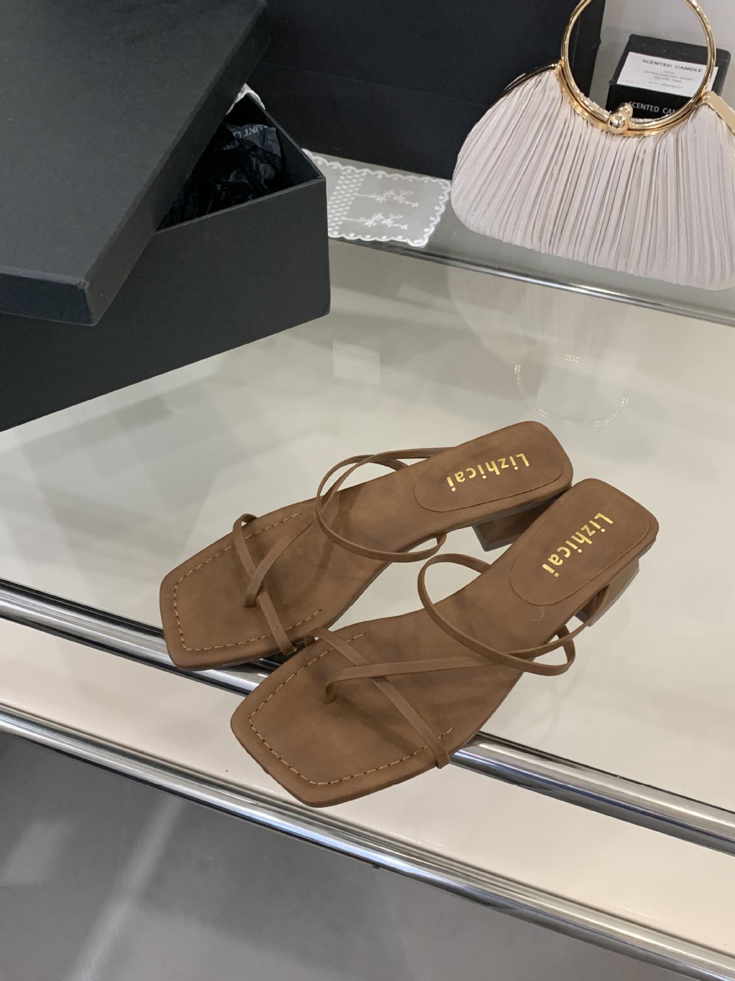 

2025 summer new thick heel French square toe cool slippers women s shoes outside 39 коричневый