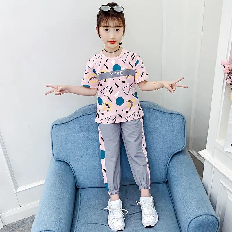 

Костюм для девочек, летняя спортивная одежда для отдыха, свободная и дышащая детская одежда, брюки с короткими рукавами для девочек, универсальный комплект из двух предметов с принтом букв 110 белый