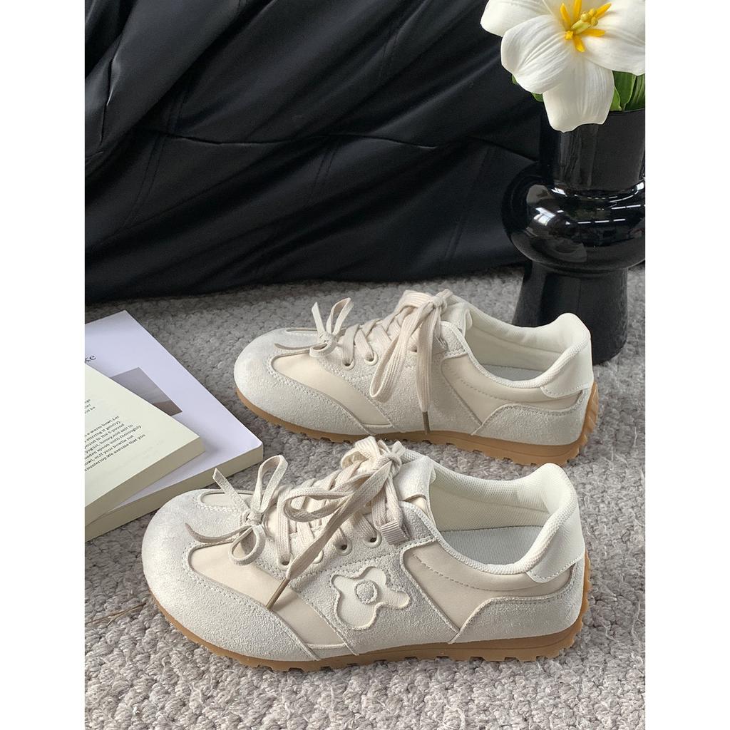 2025 summer new mango head retro moral training shoes round big head women's shoes small flower flat casual shoes wide head shoes