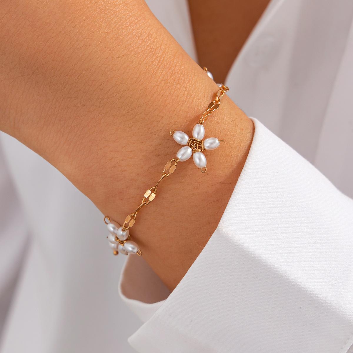 Simple Style Imitation Pearl Flower Collarbone Necklace Women, Fashionable Metal Thin Chain Single-Layer Necklace