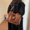 Leather Women's Handbag, Retro Casual Single Shoulder Crossbody Bag for Commuting, Zipper Closure, Large Capacity Tote Bags