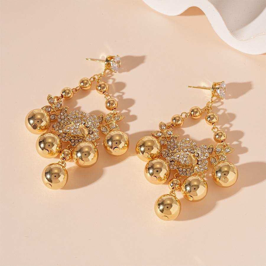 European and American diamond-set metal wind splicing flower earrings light luxury high-end earrings fashionable versatile personalized earrings