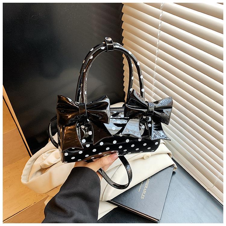 Нишевая женская сумочка в горошек 2025 Новая текстурированная сумка через плечо Модная универсальная сумка-мессенджер чёрный