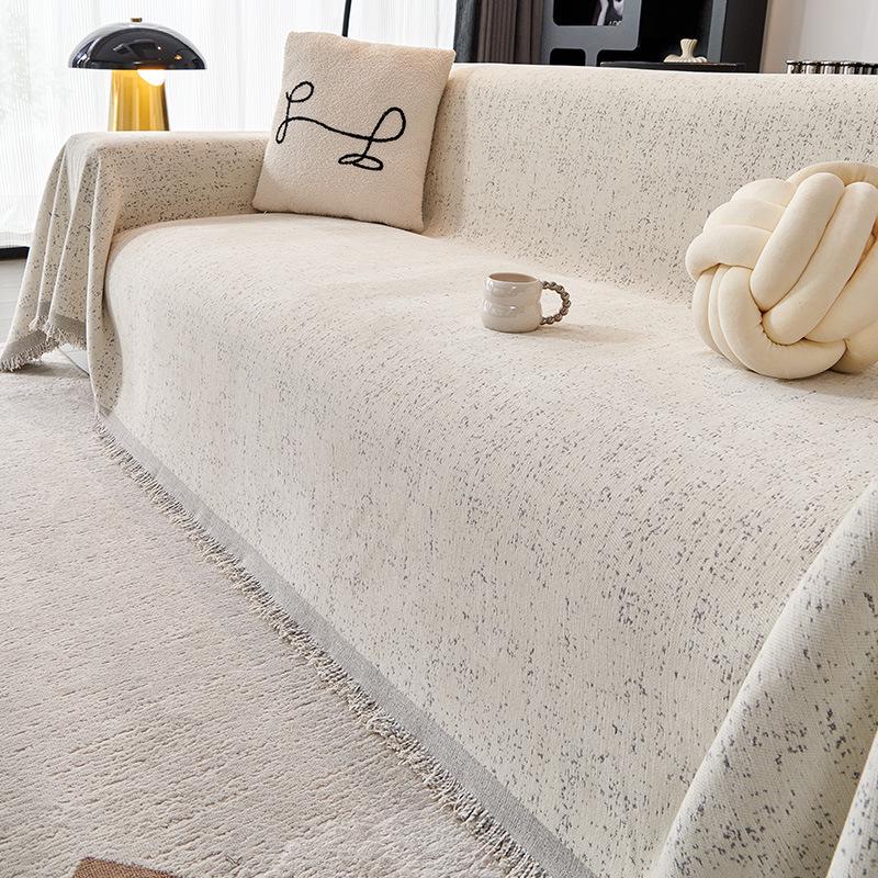 Prémiový potah na pohovku z žinylky: Univerzální deka pro celý rok 2024