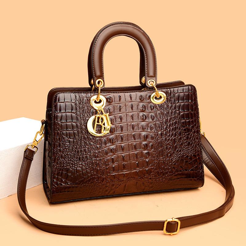 

Новая высококачественная искусственная мода с узором крокодила, атмосферная сумка для мамы среднего возраста, свадебная сумка, женская сумка большой вместимости, портативная платиновая сумка