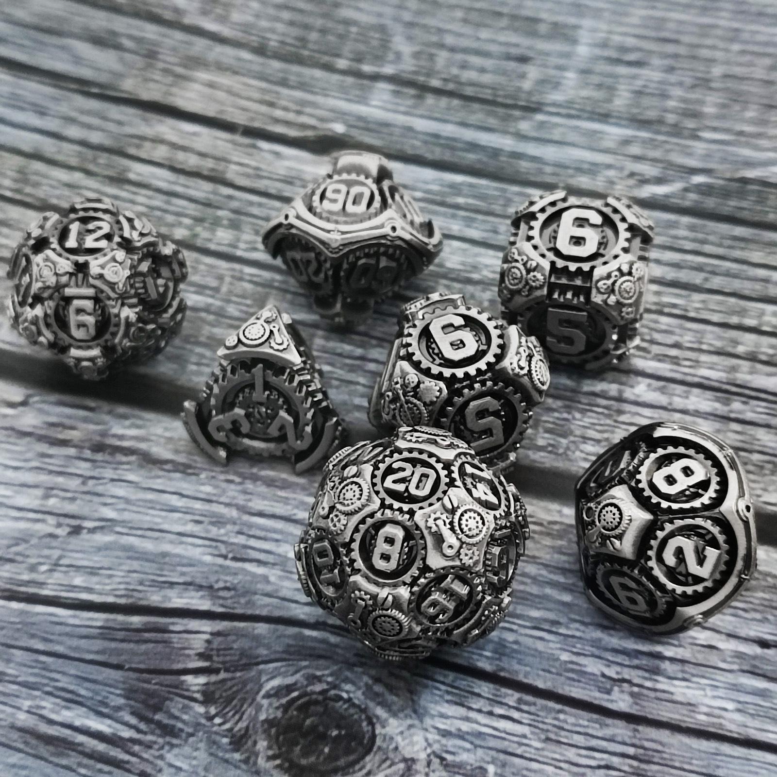 

Cthulhu Polyhedral Metal Dice Set for DND RPGs