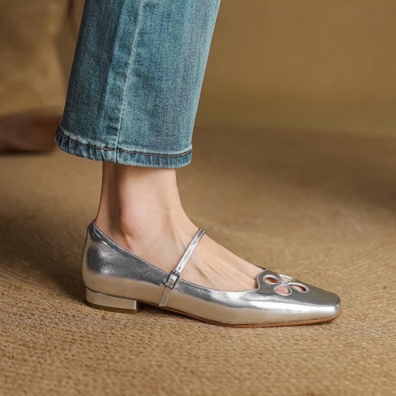 New Women's Leather Lazy Shoes Round Head Low Heel Four Seasons Wear Casual Single Shoes Large Size Comfortable Soft Sole Solid Color Light Mouth