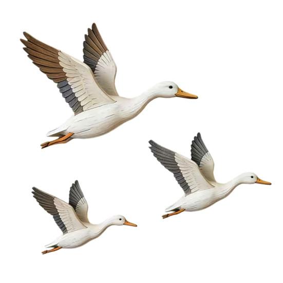 

3 Pcs Wooden Duck Wall Decor Rustic Flying Birds Wall Art Vintage Farmhouse Hanging Ornaments for Living Room Bedroom Office Sets