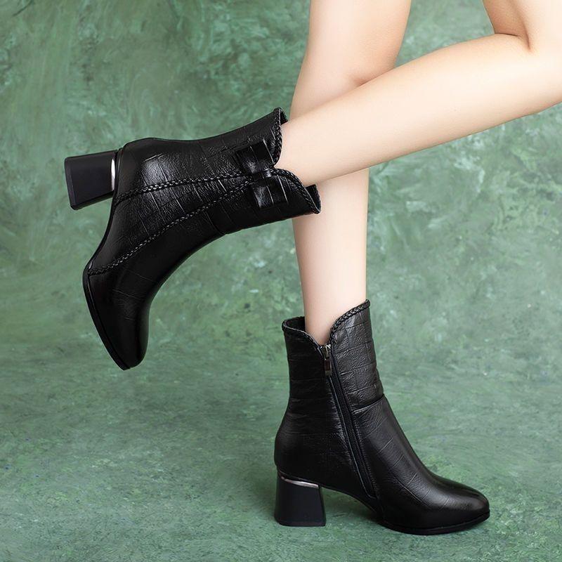 Winter 2025 Women's Chunky Heel Martin Boots: Genuine Leather, Round Toe, Plus Velvet, Fashionable and Versatile Ankle Boots