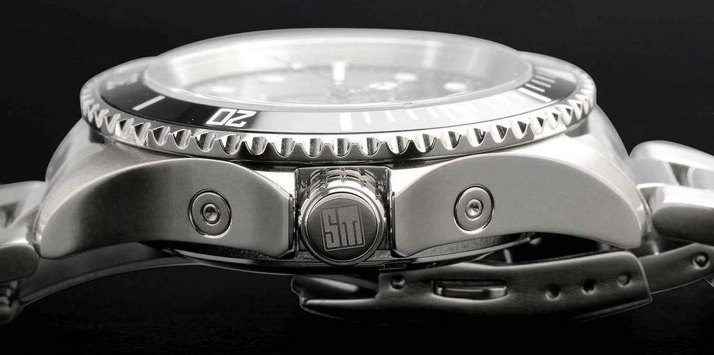 Hodinky Radio Solar 10 ATM Vodotěsné Italská Značka Černé x Zelené [Salvatore Mara] Pánské SM22110-SSBKGR