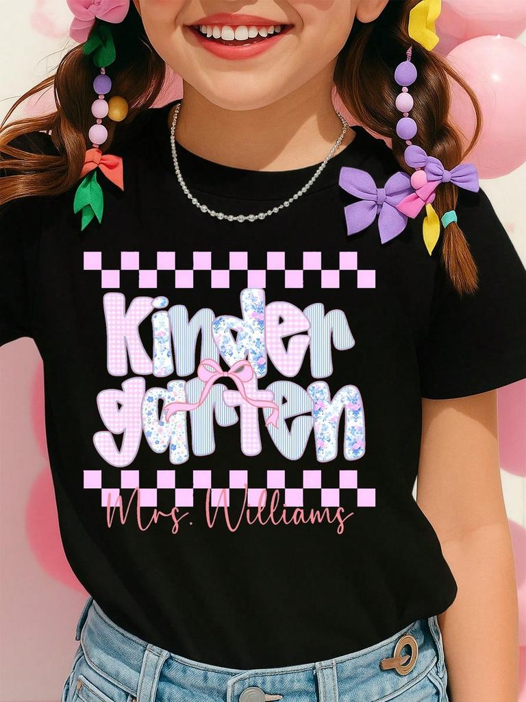 School Kids Hello Kindergarten Bow Apple Stationery Print Graphic Tee, Casual Soft Short Sleeve T-Shirt for Back To School, First Day of Kindergarten