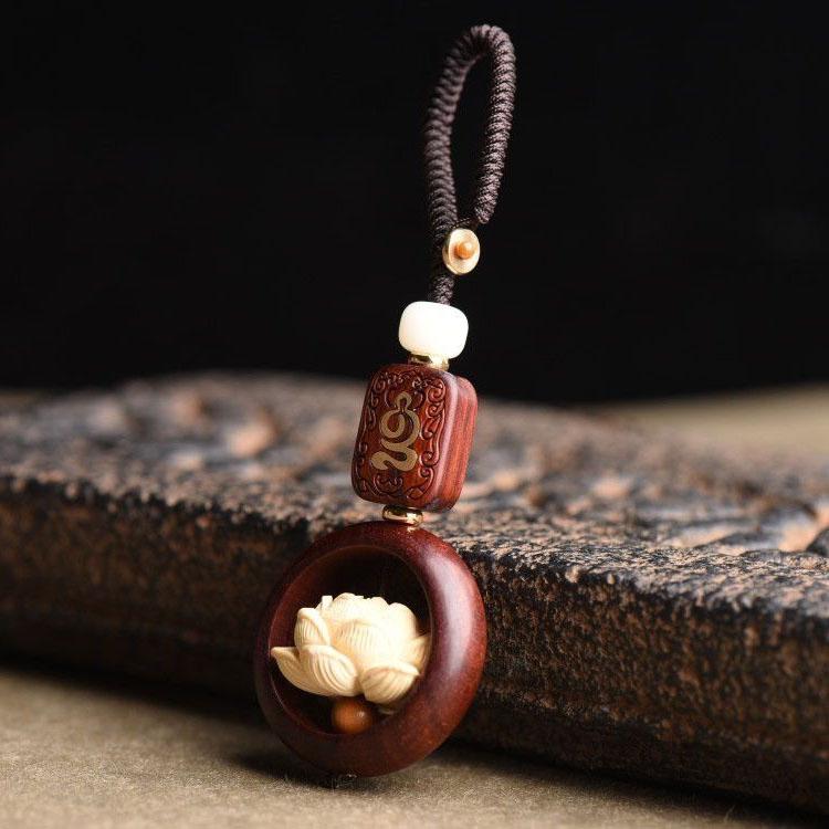 Purple Sandalwood Comes with A Rotating Lotus Keychain, Car Key Pendant, Safe and Auspicious Bag Decoration