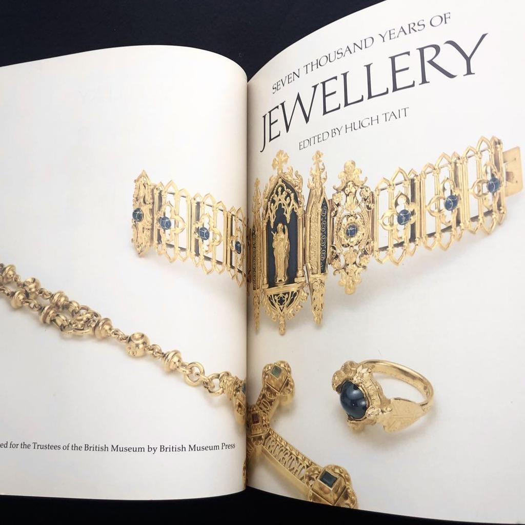 [USED] 7000 Years of Jewelry History Photo Collection "Jewellery