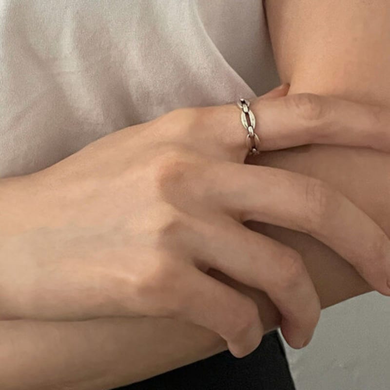 Oar Antique Chain Open-Ring