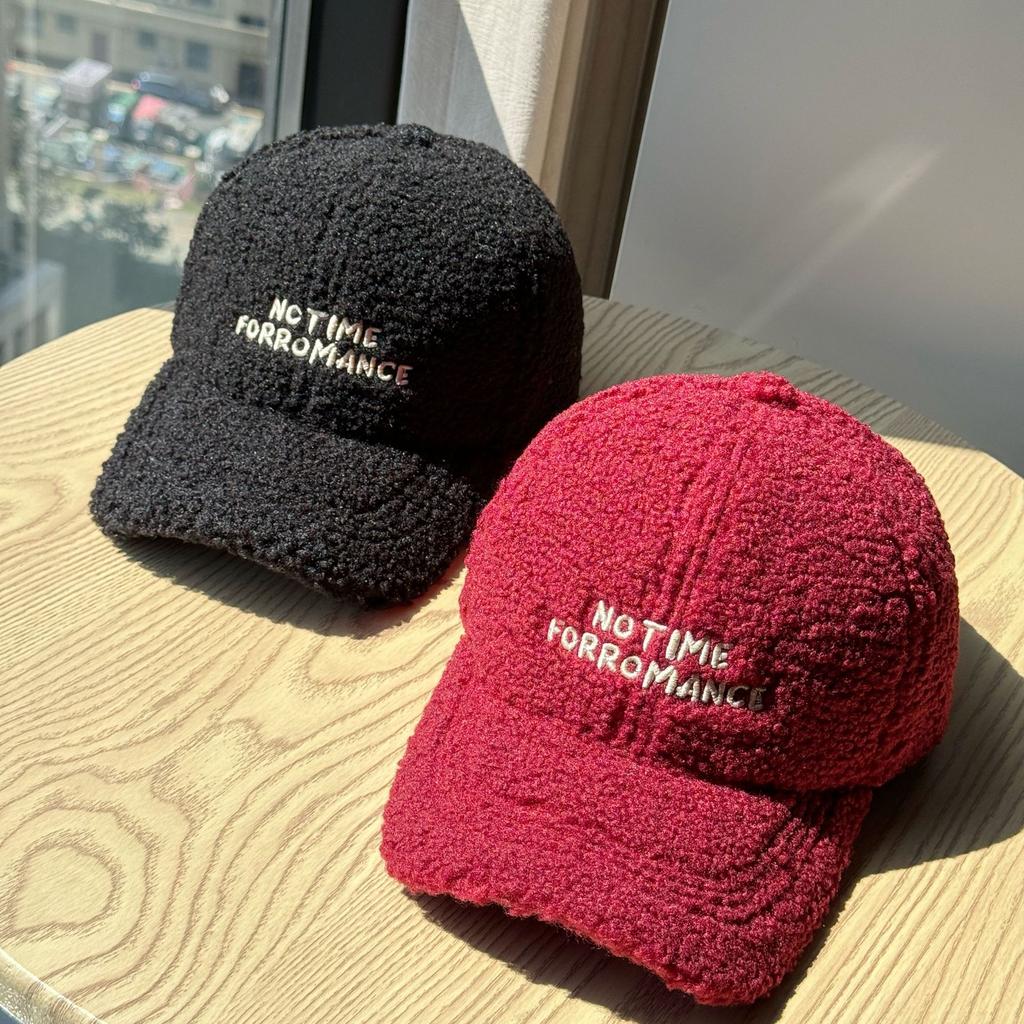 New Hat for Women in Autumn and Winter Thickened and Warm Lamb Wool Korean Version Fashion Versatile Duck Cap Student Plush Baseball
