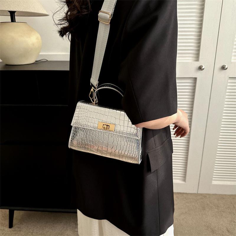 Nuova Borsa Donna Popolare Primavera 2023 Moda di Strada Borsa a Spalla Crossbody Materiale PU
