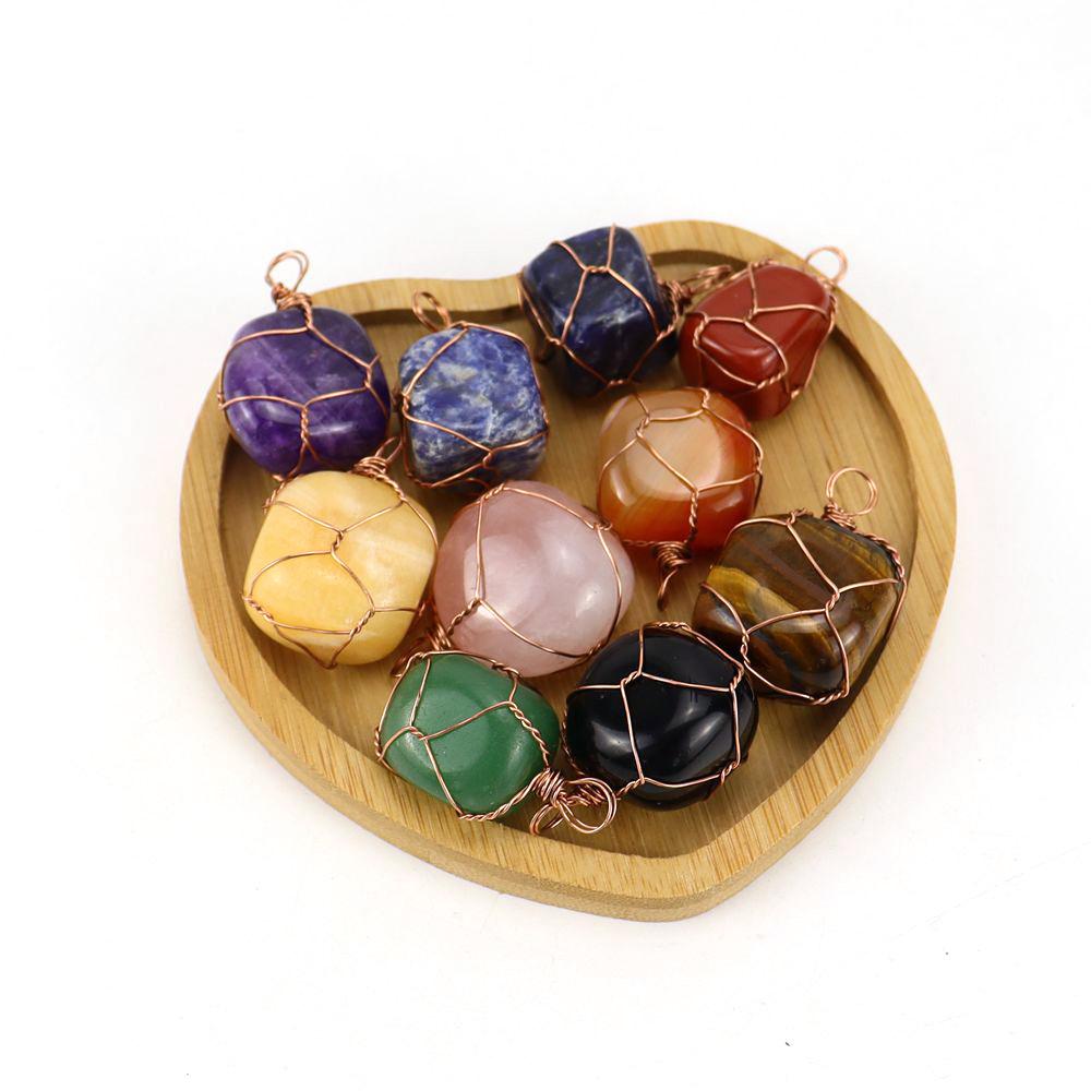 Hand-Wound Irregular Natural Stone Crystal Rough Stone Amethyst Pendant Necklace N669