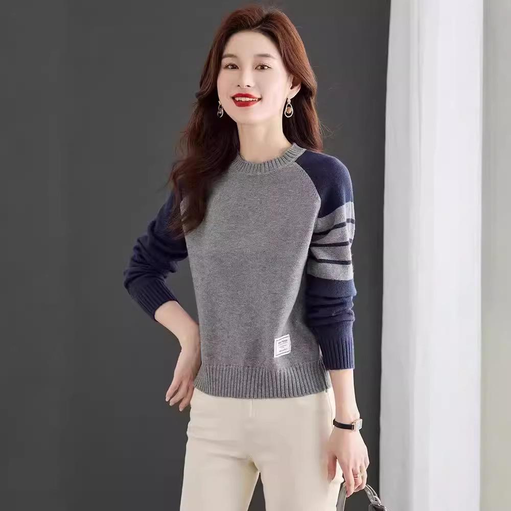 

Контрастный цветной свитер с круглым вырезом, новинка 2025 года, модный универсальный вязаный свитер с длинными рукавами one size серый