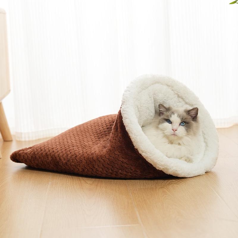 Cat Nest Cat Bag Winter Warm Pet Bag Autumn and Winter Dog Bed Four Seasons Universal Pet Cats Puppy Closed Cats Nest 65X48CM