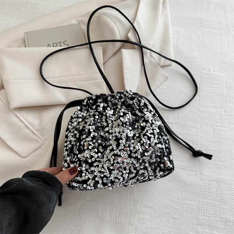 Internet Celebrity Sequins Fashion Drawstring Small Bag Women 2025 Spring New Versatile Ins Shoulder Messenger Bag Bucket Bag