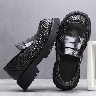 Été nouvelles chaussures en cuir ajouré pour hommes chaussures de ville à plateforme décontractées en cuir tissé respirant une pédale