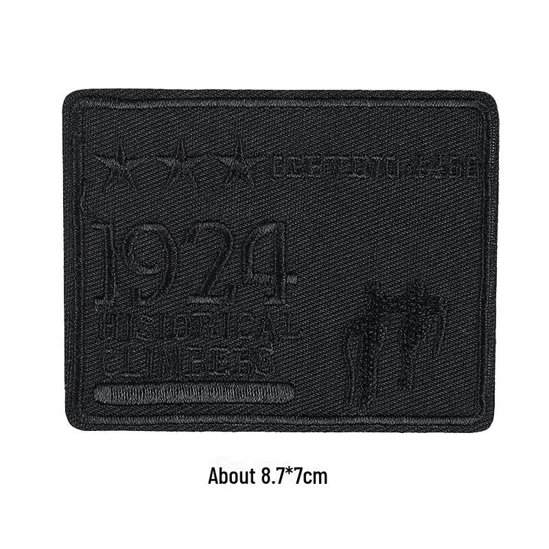 

Черная самоклеящаяся заплатка для ремонта кожаной куртки без швов и вышивки.