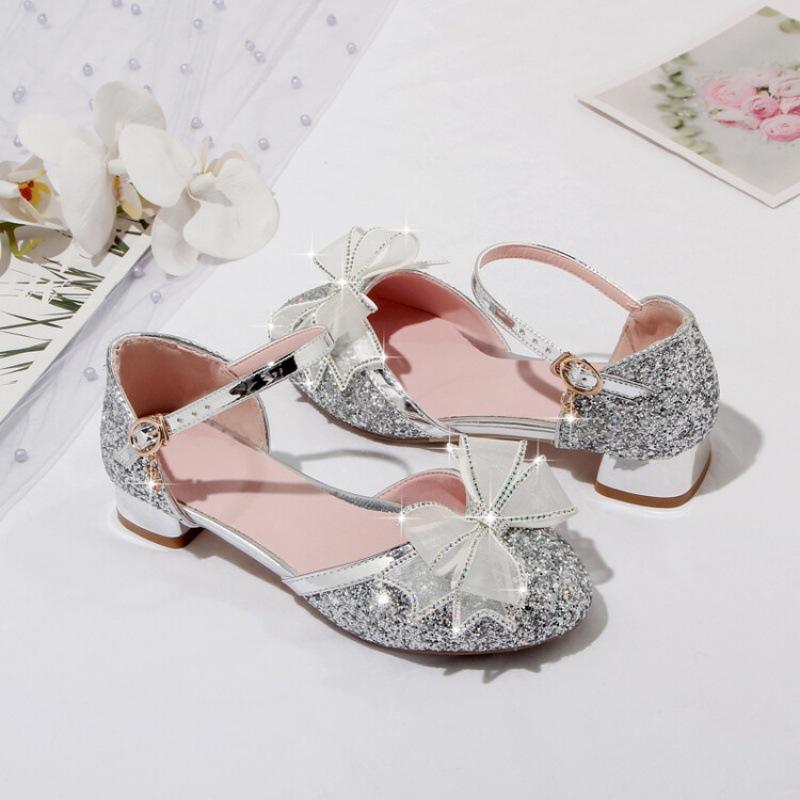 

Summer children s sandals women s new students middle and older children s bow sandals princess high heels solid color girls sandals 39 (inner length 24.5cm) серебряный