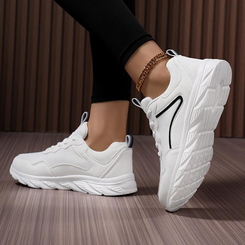 Wiosna i lato nowe oddychające buty siatkowe lekkie modne buty sportowe do biegania damskie casualowe buty podróżne modne buty