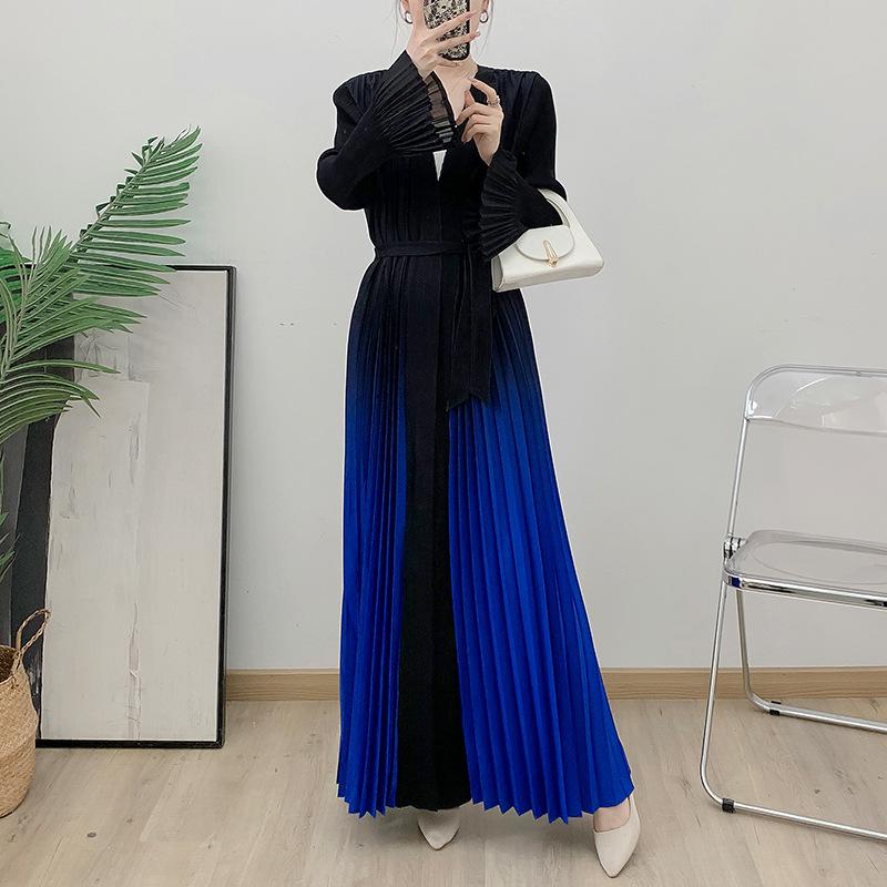 Gradient Color Handmade Pleated Long Sleeve Outerwear - 2024 Spring/Autumn Women's Slimming Robe