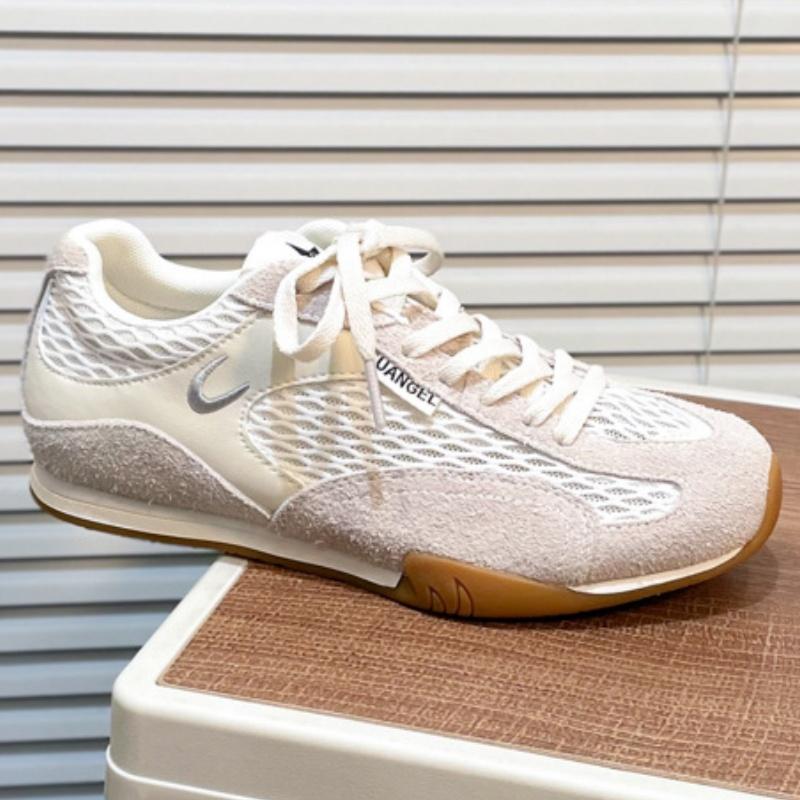 Fashion New Mesh Thin Soled Women Sneakers 2025 Fashionable Retro Concise Casual Comfortable Increased Sports Shoes Street Board Shoes