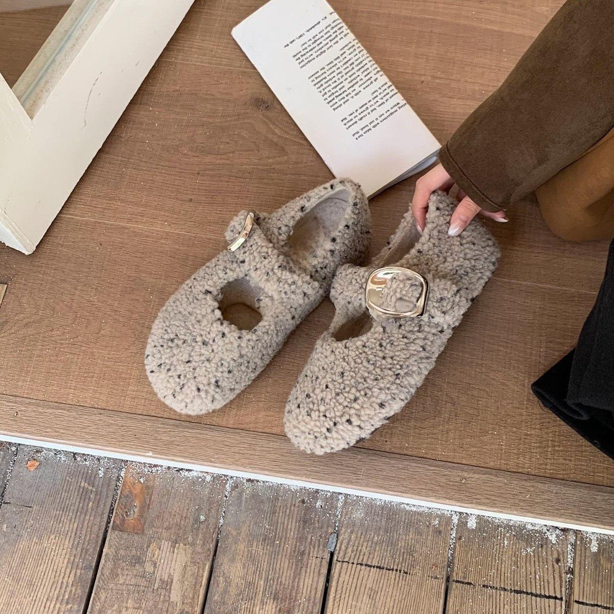 

Inner height-increasing Mao Mao shoes 2025 autumn and winter new one-word buckle strap velvet Mary Jane shoes 40 бежевий