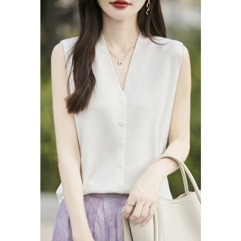 DAFIFY Women's Fashion Casual Summer Spring Solid Color Print Sleeveless V-Neck Sweaters