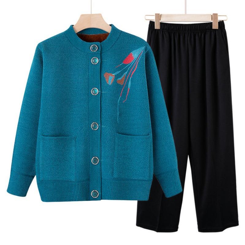 Medium-sized elderly autumn clothing female mother clothes new elderly sweater spring and autumn grandma jacket top