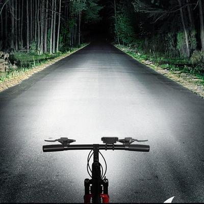 Wiederaufladbares LED Fahrradvorderlicht Superhelles LED Wiederaufladbares Vorderlicht 6 Lichtmodi Fahrradtaschenlampe Wasserdichtes Fahrrad