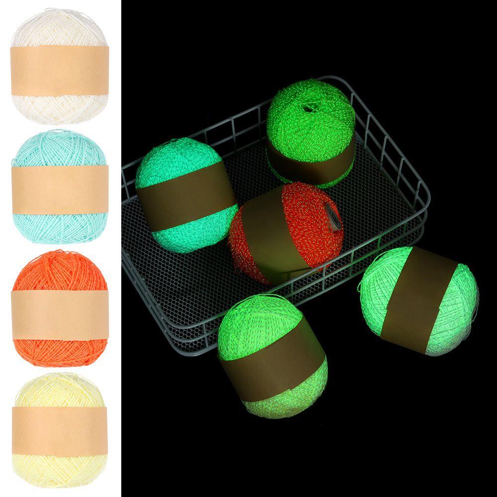 1 Rolle 2~2,5 mm Leuchtgarn Polyester Leuchtendes Chunky Strickwolle Garn für Handgestrickten Fluoreszierenden Teppich Pullover Mütze