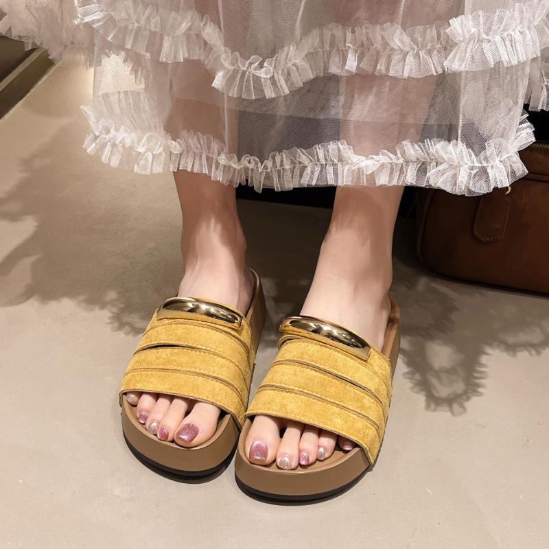 Cool Slippers Women's Summer Wear New Thick-soled Casual Fashion Seaside Beach Sandals One-word Drag
