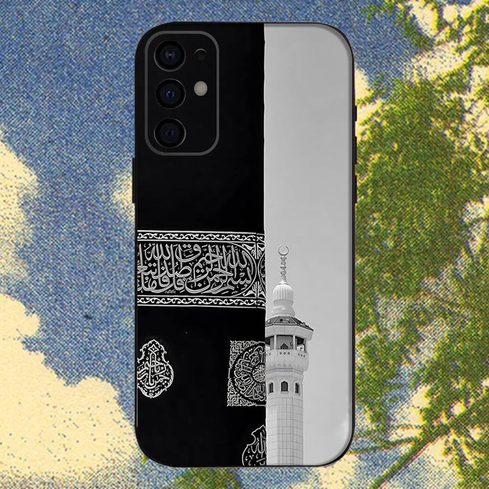 Moslem and kaaba Phone Case For Samsung S25,S24,S21,S22,S23,S30,Ultra,S20,Plus,Fe,Lite,Note,10,9,5G Black Cover