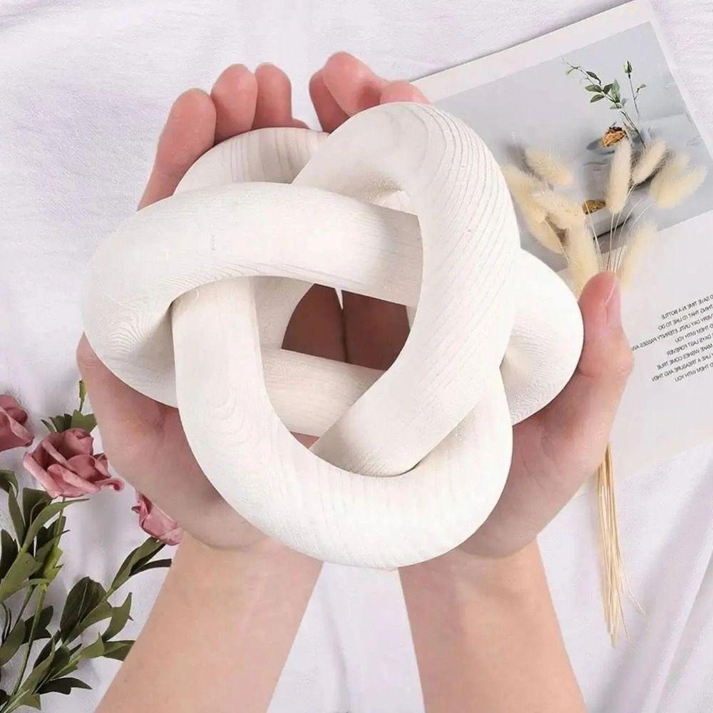 Farmhouse Hand-carved Modern Rustic Design Wooden Buckle Table Ornament Wood Knot Wooden Chain Ball
