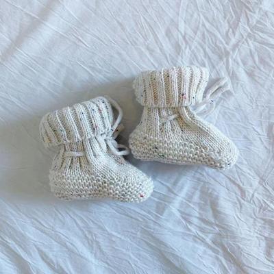 Hiver Mignon Bébé Nourrisson Neutre Bottillons Tricot 100% Coton Chaud Chaussettes Bébé Unisexe Chaussures Bébé Tout-Petit Cadeau de Douche
