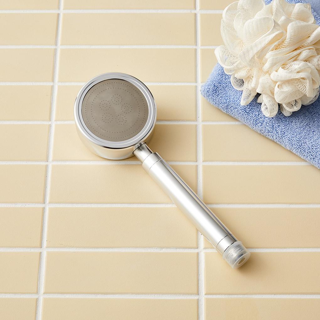 Druckverstärkender Duschkopf aus Aluminium_BG1824001