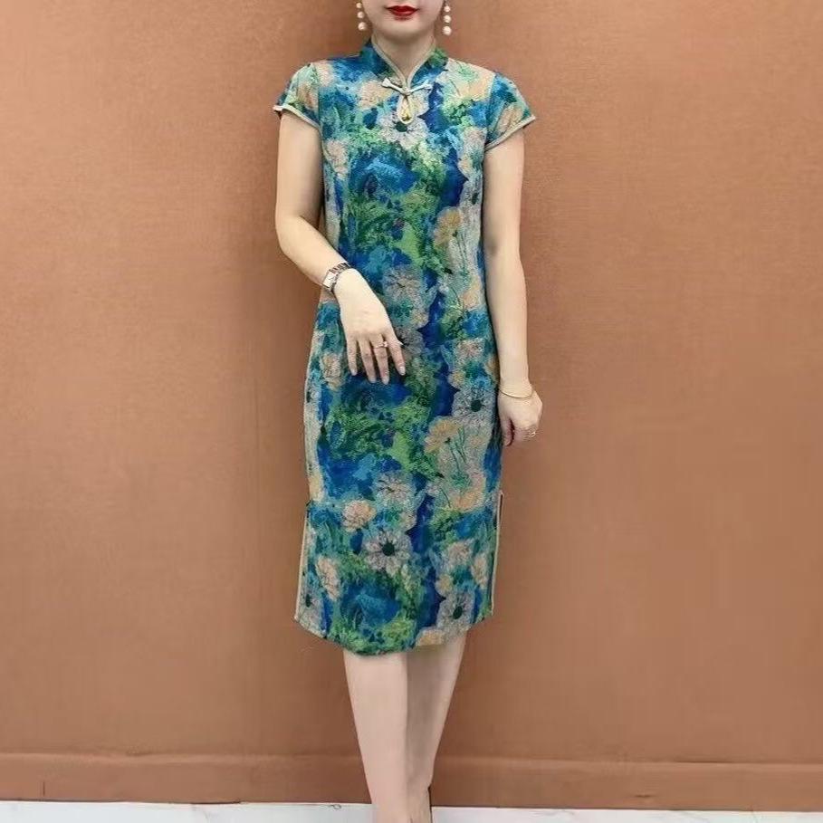 

Elegant Retro Green Floral Pattern Dress for Middle-Aged & Elderly Women - Spring/Summer Plus Size Loose Fit 2XL (Recommended for 105-120 catty) зелёный
