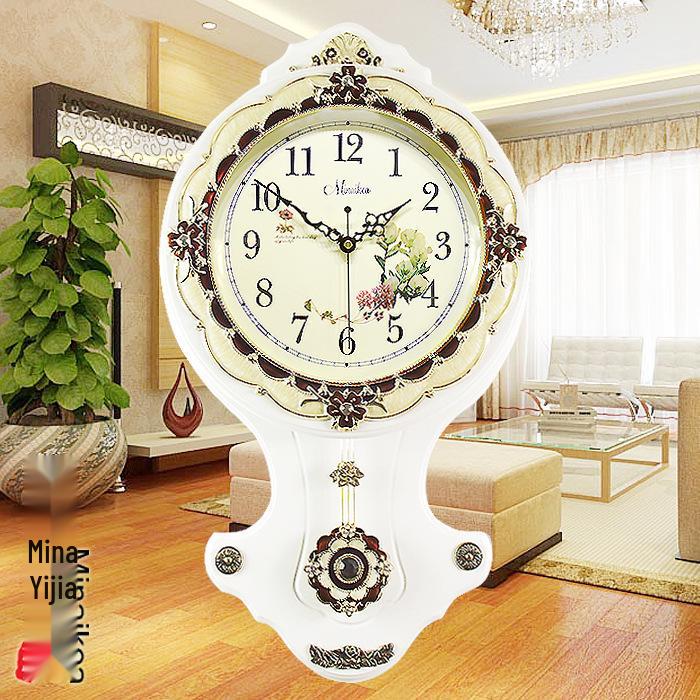 Antique European Style Solid Wood Silent Quartz Wall Clock for Living Room or Bedroom