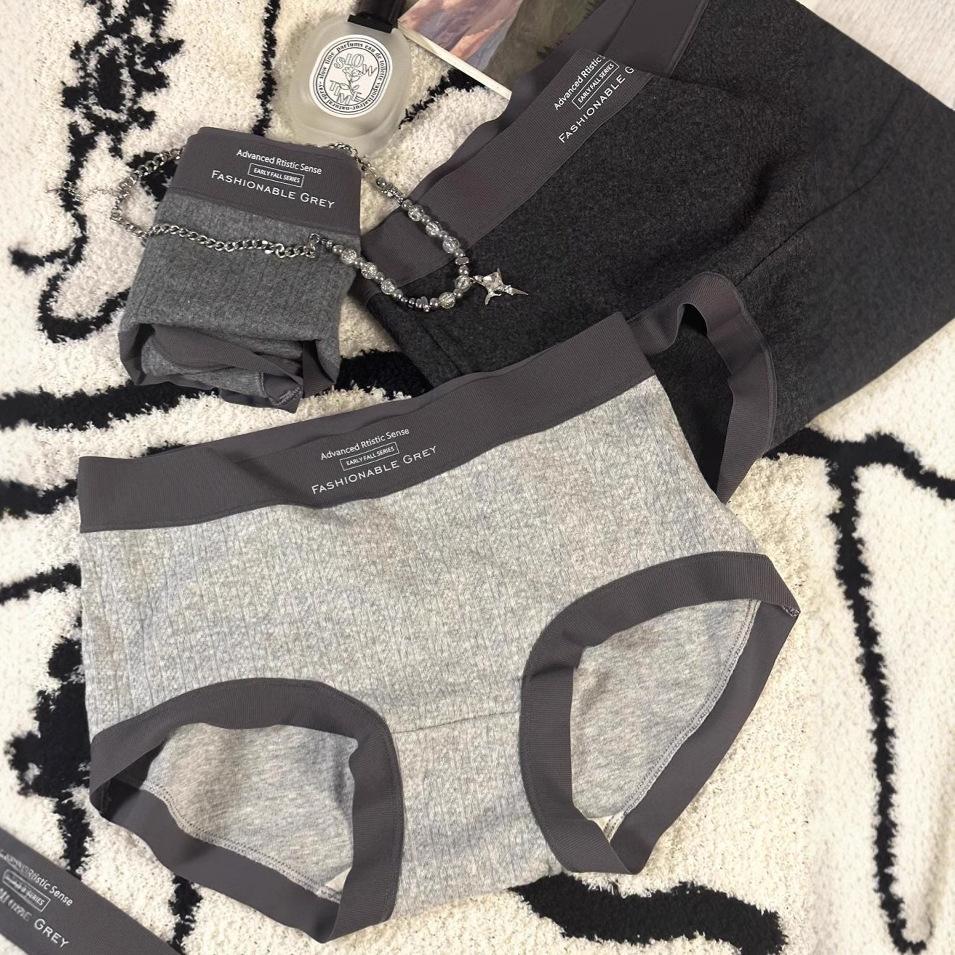 Women's Spring and Autumn New Simple Pure Cotton 10A Antibacterial No Trace Briefs