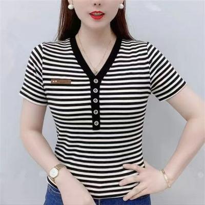 Korean New Summer Trend Slim Fit Design Print Stripe V-neck T-shirt Women's Button Breathable Fashion Casual Short Sleeved Top